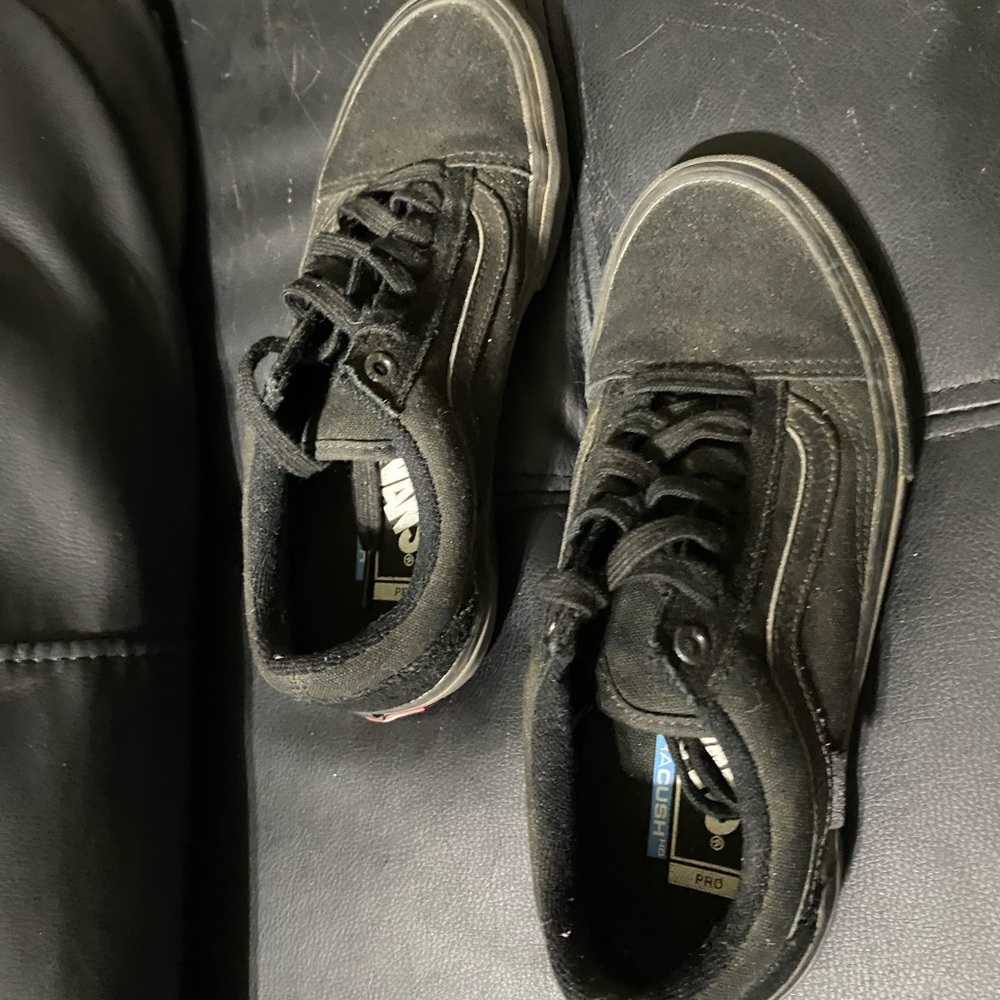 Vans - Picture 3 of 5